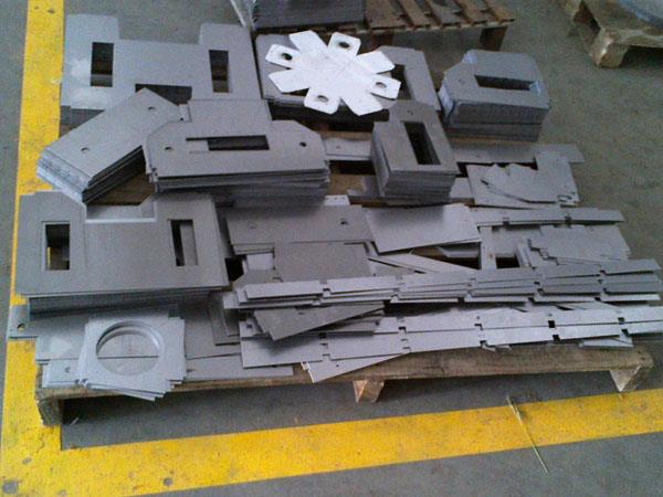 数冲加工是一种通过机械设备对金属板材进行切割制造的加工工艺
